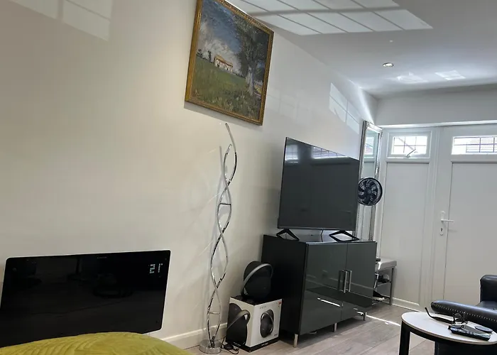 Franky\'S Place Luxury Apartment